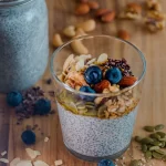 Dica de receita de pudim de chia com frutas e granola