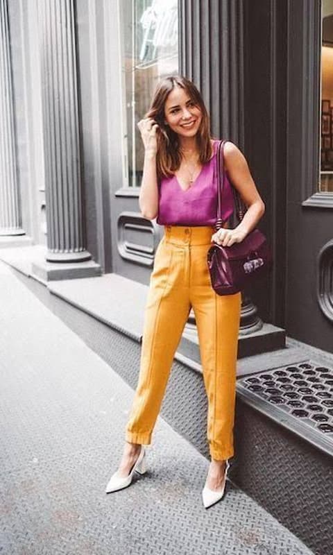 look com inspiração em círculo cromático roxo e amarelo