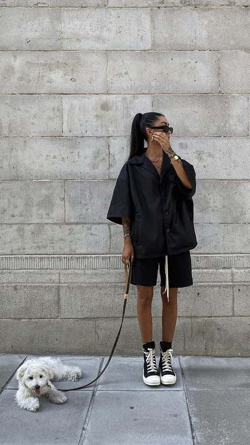 look all black básico para street style feminino