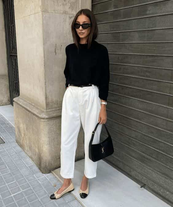 look preto e branco para estilo old money com sapatilha