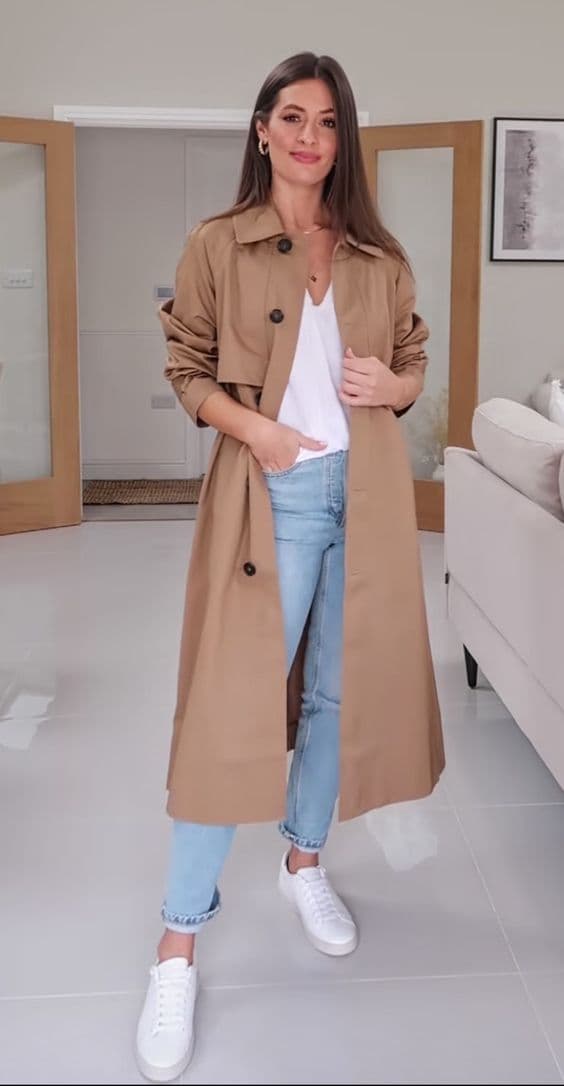 ideia básica de look para Campos do Jordão com calça jeans e trench coat