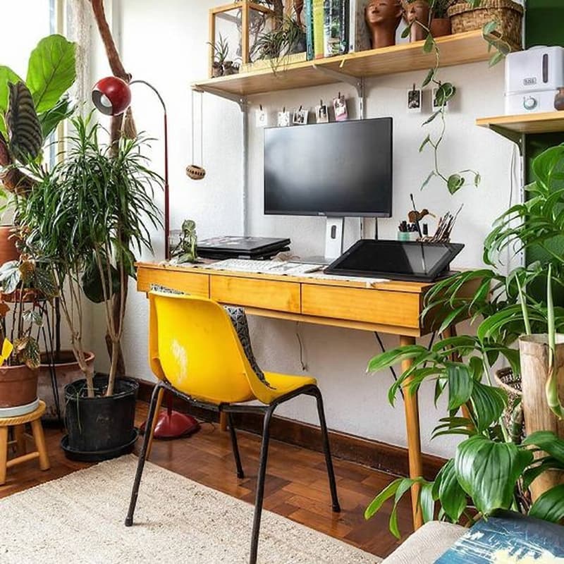 estilo urban jungle para decoração de home office simples