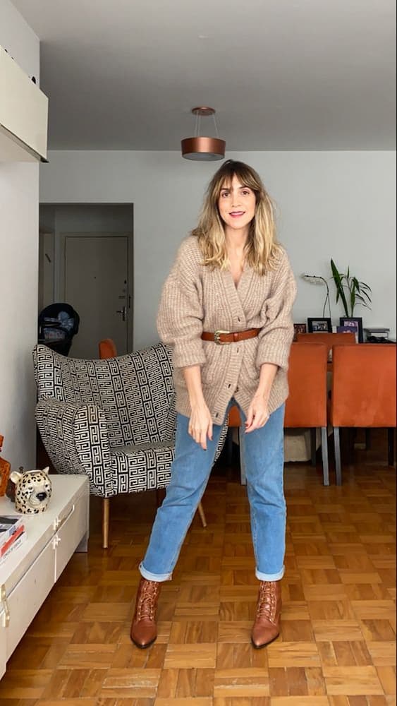 look para Campos do Jordão com cinto e suéter