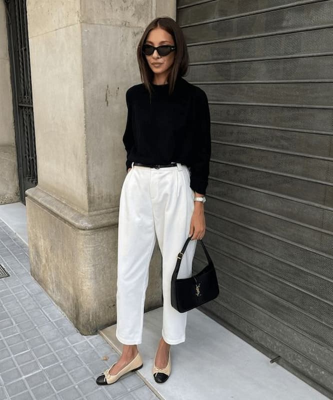 look preto e branco com sapatilha para trabalhar