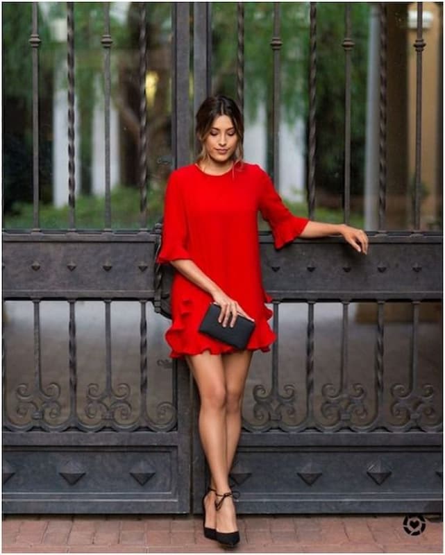 look para natal com sapato preto e vestido vermelho