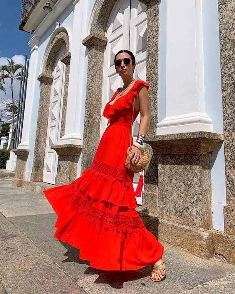 look vestido vermelho longo com babados