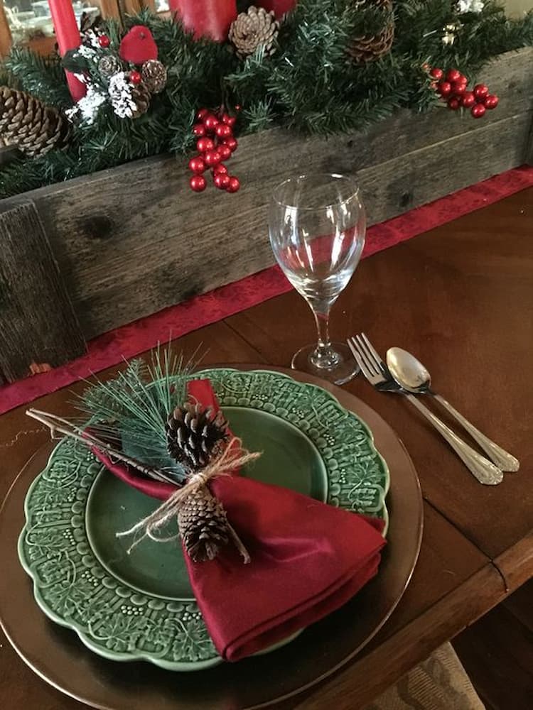 guardanapos enfeitados para decoração de natal para mesa 