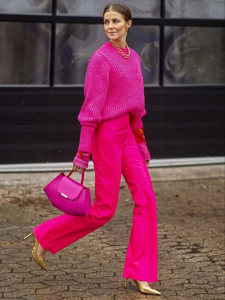 looks com calça rosa monocromático