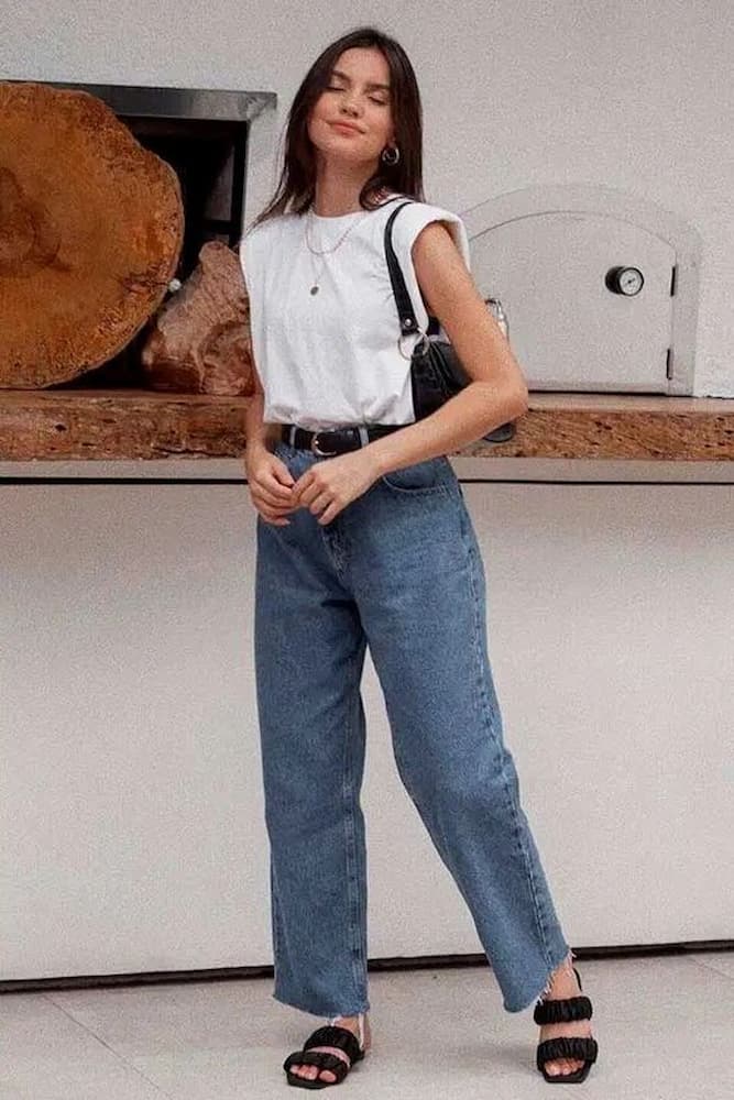 looks com rasteirinha e calça jeans reta 