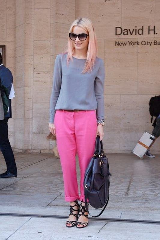 rasteirinha preta para look com calça rosa