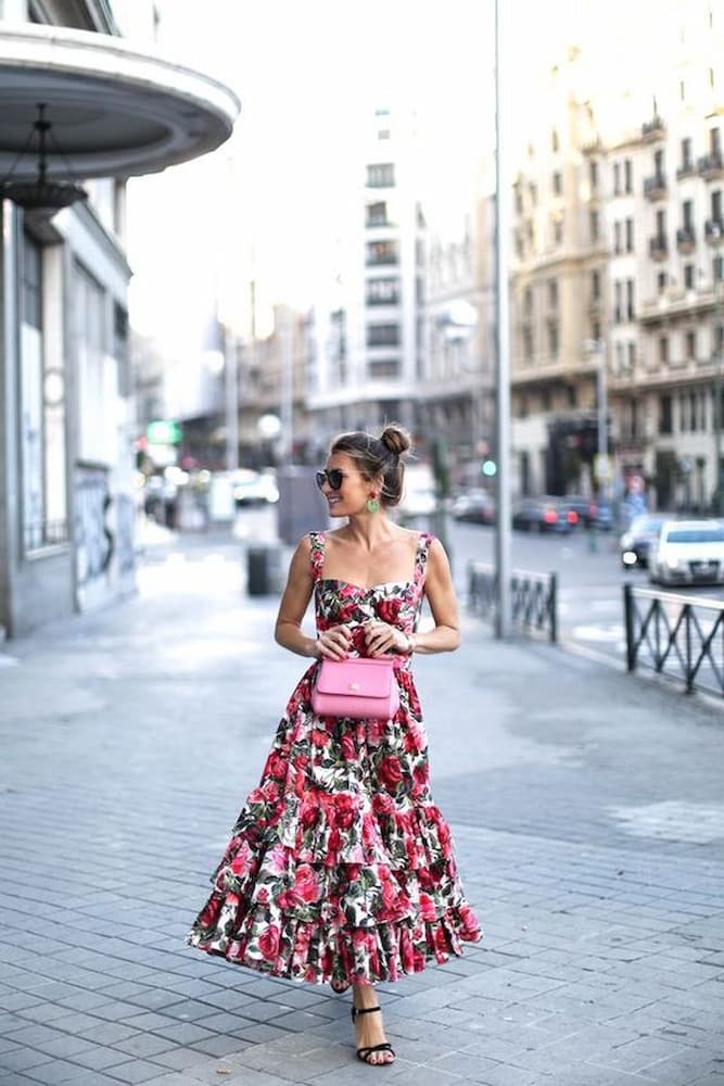 vestido com estampa floral para look festa