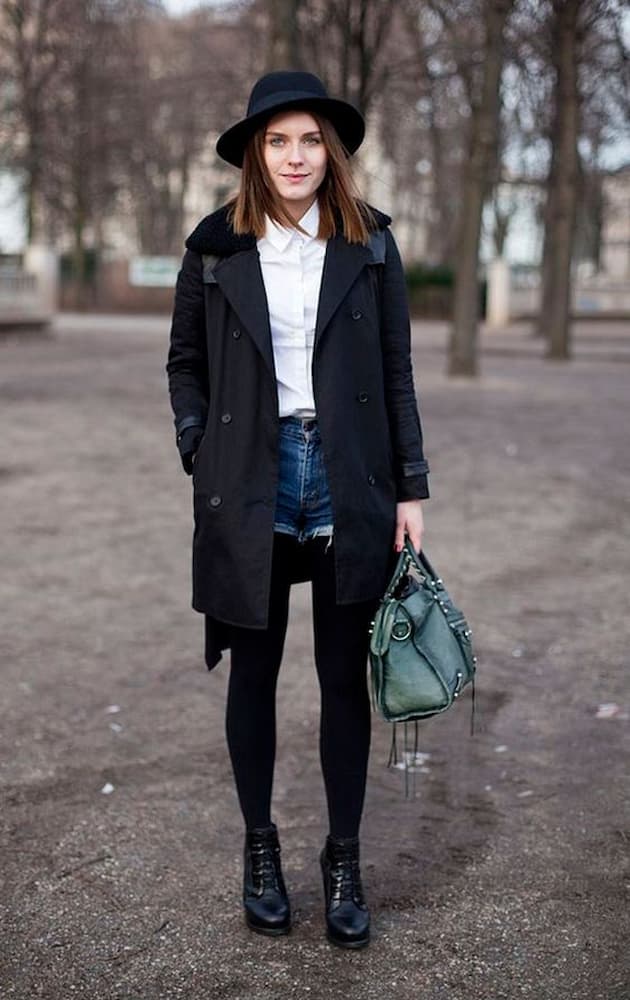 chapeu para look com meia calça preta e shorts 