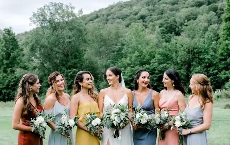 saiba como escolher vestido para madrinha de casamento