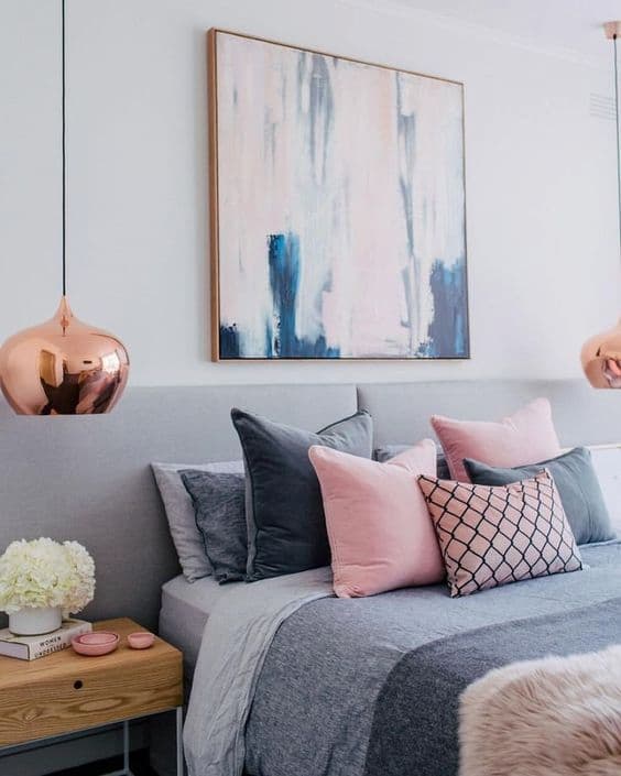 decoração rose gold e cinza para quarto de casal 